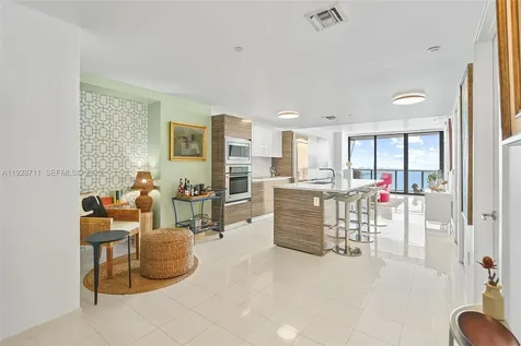 460 NE 28th Street Miami FL 33137