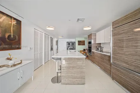 460 NE 28th Street Miami FL 33137