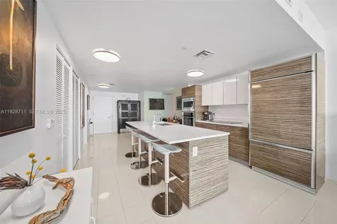 460 NE 28th Street Miami FL 33137