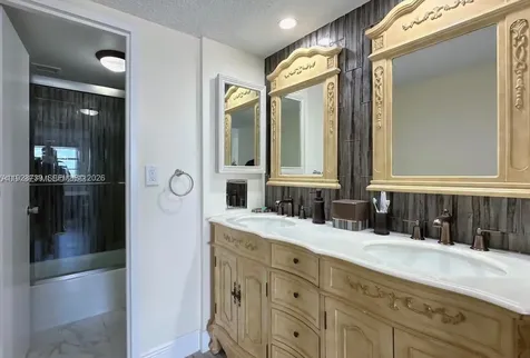 5701 Collins Avenue Miami Beach FL 33140