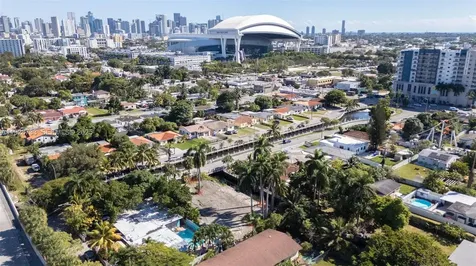 848 NW 18th Avenue Miami FL 33125