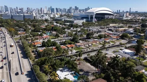 848 NW 18th Avenue Miami FL 33125