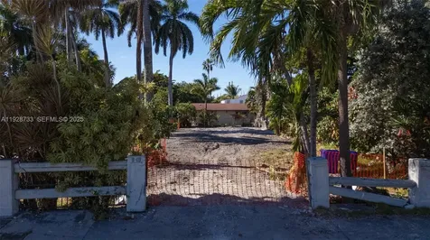 848 NW 18th Avenue Miami FL 33125