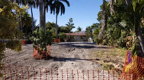 848 NW 18th Avenue Miami FL 33125
