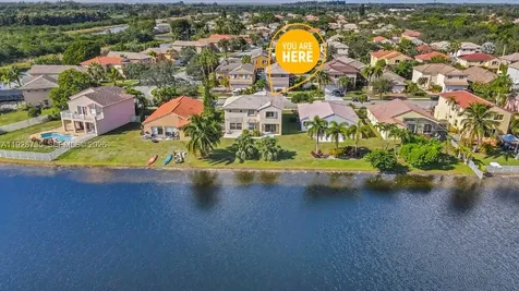 371 SW 190th Avenue Pembroke Pines FL 33029