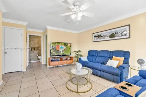 371 SW 190th Avenue Pembroke Pines FL 33029