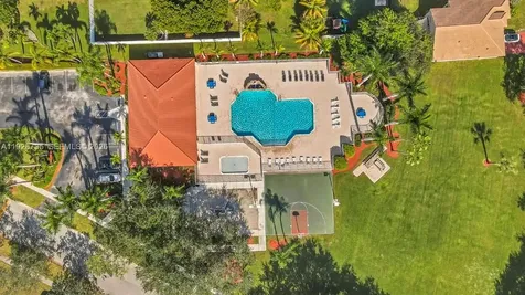371 SW 190th Avenue Pembroke Pines FL 33029