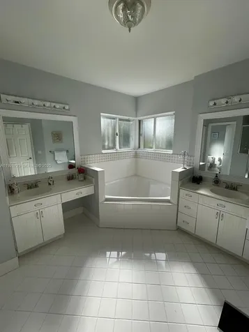 11308 NW 58th Terrace Doral FL 33178