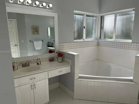 11308 NW 58th Terrace Doral FL 33178