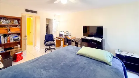 1101 NE 191st Street Miami FL 33179