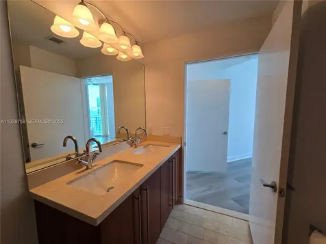 79 SW 12th Street Miami FL 33130