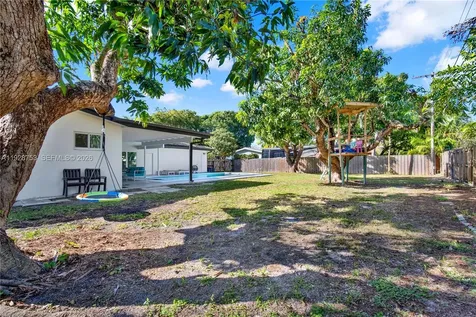 8265 SW 149th Drive Palmetto Bay FL 33158