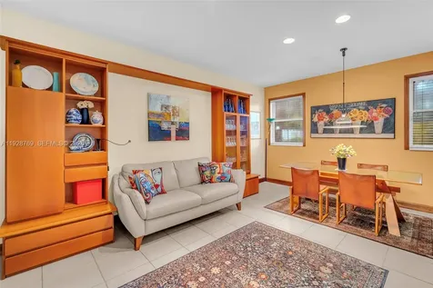 113 NW 73rd Terrace Plantation FL 33317