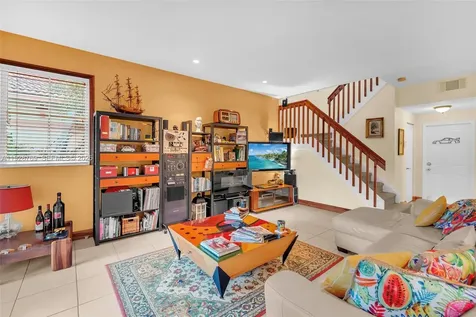 113 NW 73rd Terrace Plantation FL 33317