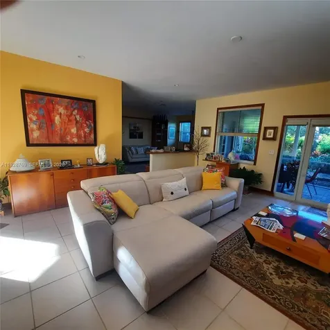 113 NW 73rd Terrace Plantation FL 33317