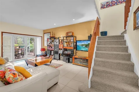 113 NW 73rd Terrace Plantation FL 33317