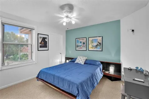 113 NW 73rd Terrace Plantation FL 33317