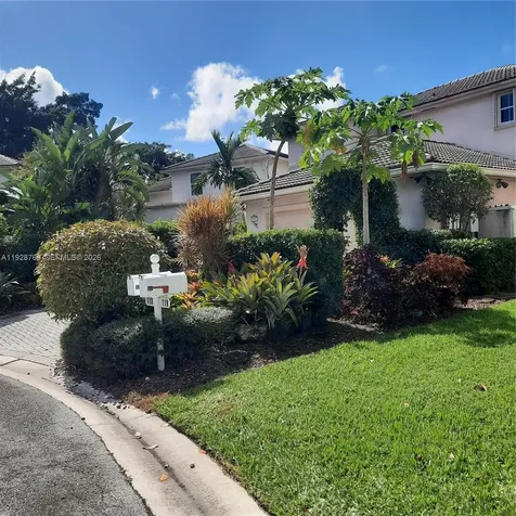 113 NW 73rd Terrace Plantation FL 33317