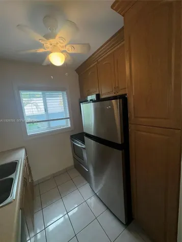 401 Collins Avenue Miami Beach FL 33139