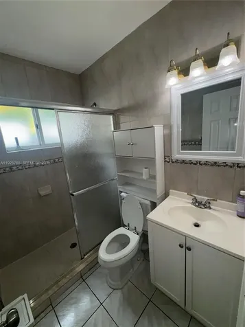 401 Collins Avenue Miami Beach FL 33139