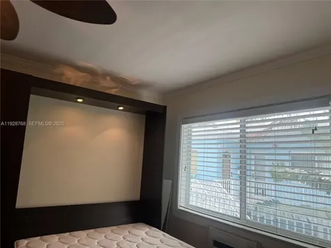 401 Collins Avenue Miami Beach FL 33139