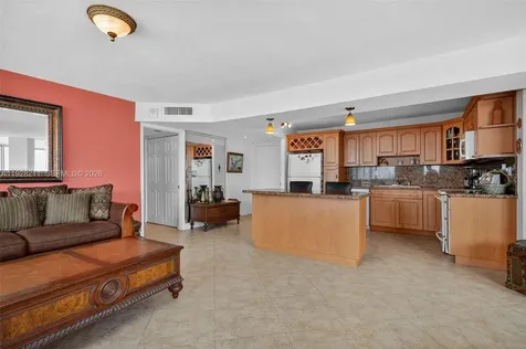 7135 Collins Avenue Miami Beach FL 33141