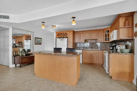 7135 Collins Avenue Miami Beach FL 33141