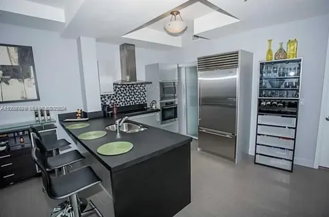 18201 Collins Avenue Sunny Isles Beach FL 33160