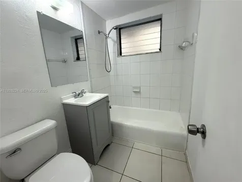 6885 Byron Avenue Miami Beach FL 33141