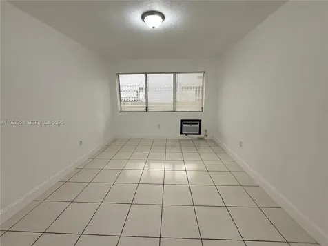 6885 Byron Avenue Miami Beach FL 33141