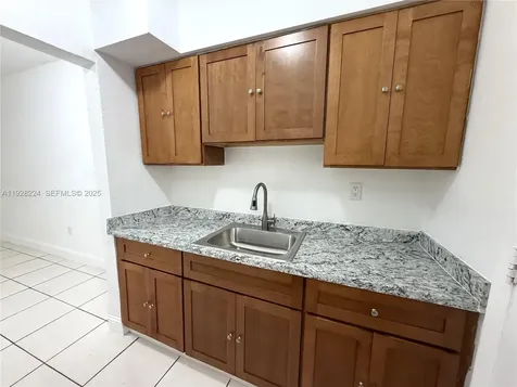 6885 Byron Avenue Miami Beach FL 33141