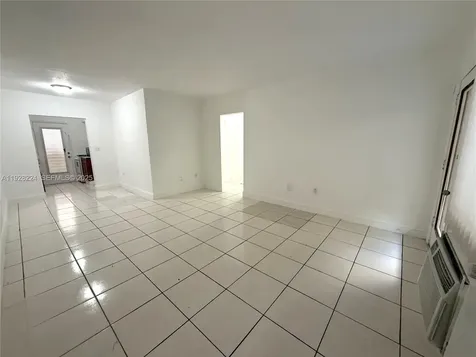 6885 Byron Avenue Miami Beach FL 33141