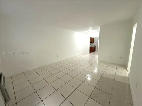 6885 Byron Avenue Miami Beach FL 33141
