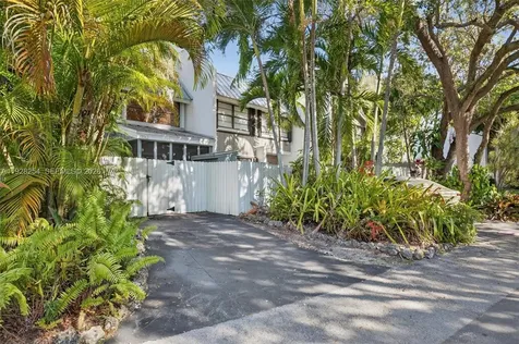 7043 SW 53rd Lane Miami FL 33155