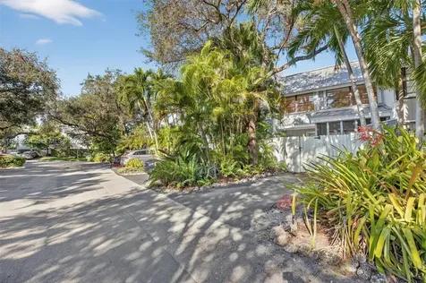 7043 SW 53rd Lane Miami FL 33155