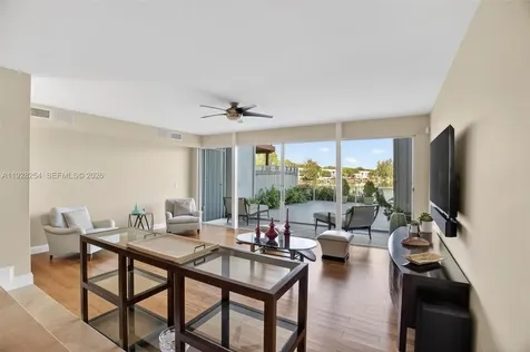 7043 SW 53rd Lane Miami FL 33155