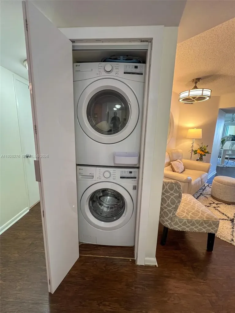 520 SE 5th Avenue Fort Lauderdale FL 33301
