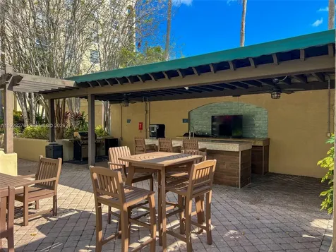 520 SE 5th Avenue Fort Lauderdale FL 33301
