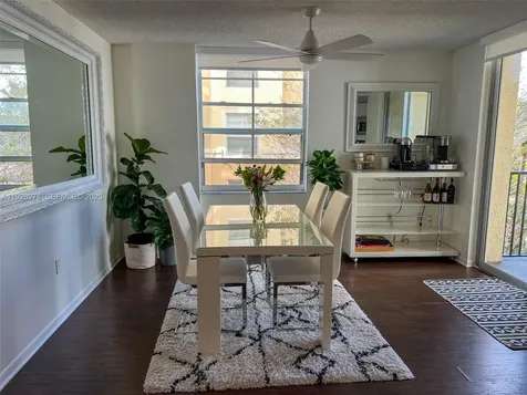 520 SE 5th Avenue Fort Lauderdale FL 33301