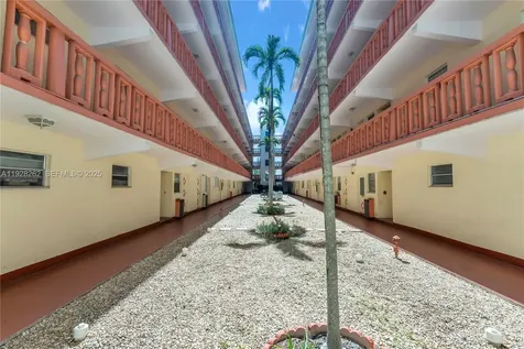 215 SE 3rd Avenue Hallandale Beach FL 33009