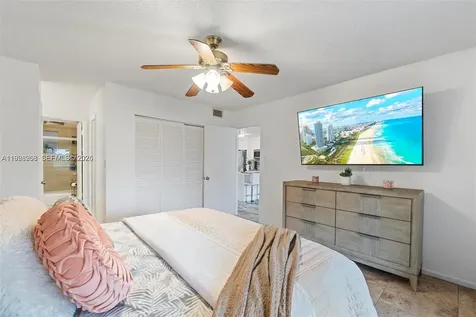 8161 SW 24th Court Davie FL 33324