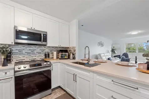 8161 SW 24th Court Davie FL 33324