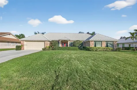 3804 SE Fairway E Stuart FL 34997