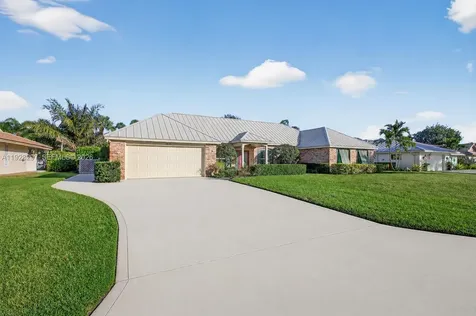 3804 SE Fairway E Stuart FL 34997