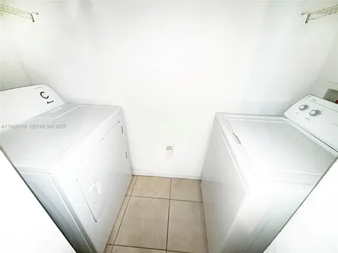 308 Belmont Lane North Lauderdale FL 33068