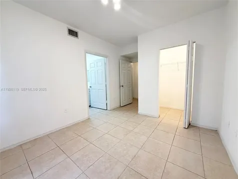 308 Belmont Lane North Lauderdale FL 33068