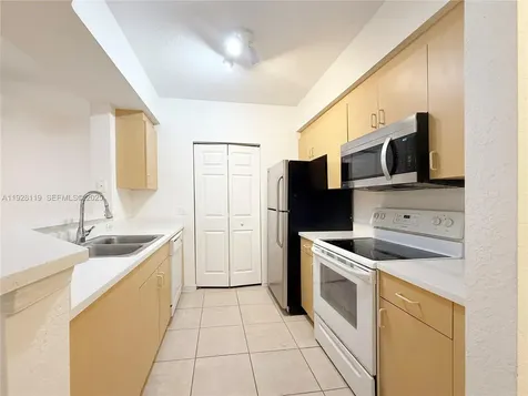 308 Belmont Lane North Lauderdale FL 33068