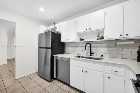 4020 N Hills Drive Hollywood FL 33021