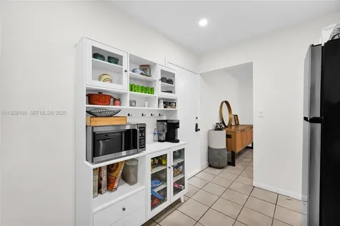 4020 N Hills Drive Hollywood FL 33021