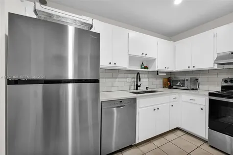 4020 N Hills Drive Hollywood FL 33021
